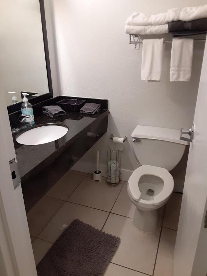 Riverview, Studio 507, Beach Steps Away!+Pool+Wifi Ruskin Zewnętrze zdjęcie